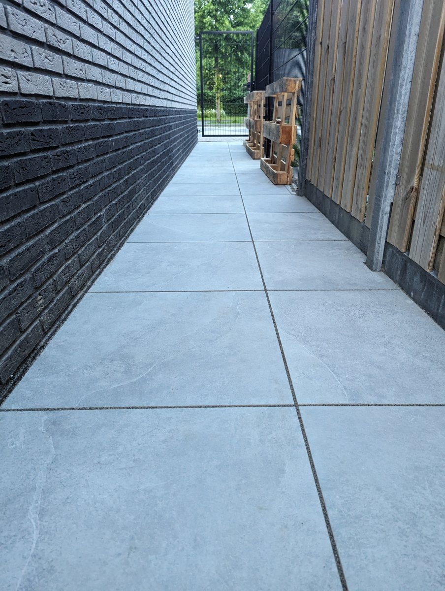 New York Dark Grey - 60x60x3 cm - Grijs Genuanceerd - SlimBestraten.nl